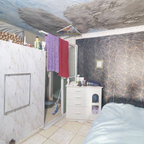 Casa à venda com 180m², 4 quartos e 2 vagas Casa à venda com 180m², 4 quartos e 2 vagasSuíte