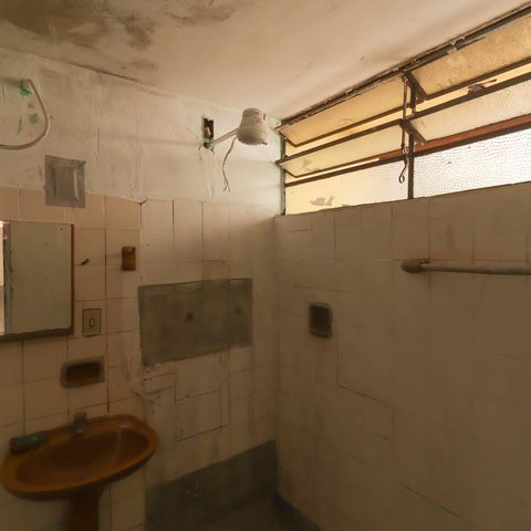 Casa à venda com 180m², 4 quartos e 2 vagas Casa à venda com 180m², 4 quartos e 2 vagasEdícula