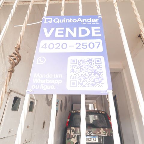 Casa à venda com 180m², 4 quartos e 2 vagas Casa à venda com 180m², 4 quartos e 2 vagasPlaca