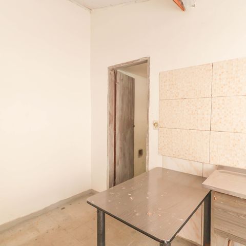 Casa à venda com 180m², 4 quartos e 2 vagas Casa à venda com 180m², 4 quartos e 2 vagasEdícula