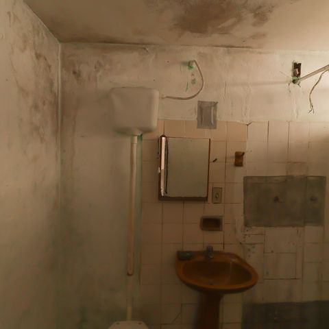 Casa à venda com 180m², 4 quartos e 2 vagas Casa à venda com 180m², 4 quartos e 2 vagasEdícula
