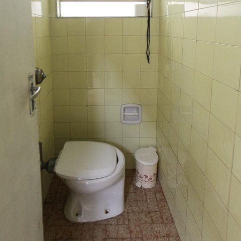 Casa à venda com 400m², 5 quartos e 4 vagasBanheiro de Serviço