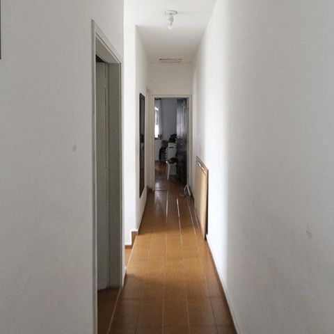 Casa à venda com 400m², 5 quartos e 4 vagasCasa 2 - Corredor