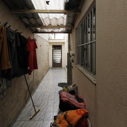 Casa à venda com 400m², 5 quartos e 4 vagasCasa 2 - Corredor Lateral
