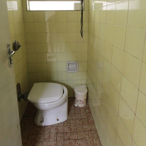 Casa à venda com 400m², 5 quartos e 4 vagasBanheiro de Serviço