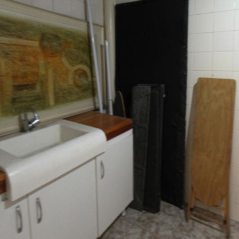 Casa à venda com 400m², 5 quartos e 4 vagasCasa 2 - Banheiro de Serviço 2