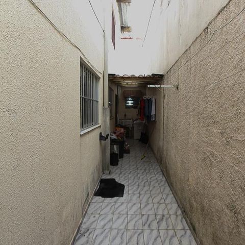 Casa à venda com 400m², 5 quartos e 4 vagasCasa 2 - Corredor Lateral