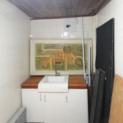 Casa à venda com 400m², 5 quartos e 4 vagasCasa 2 - Banheiro de Serviço 2