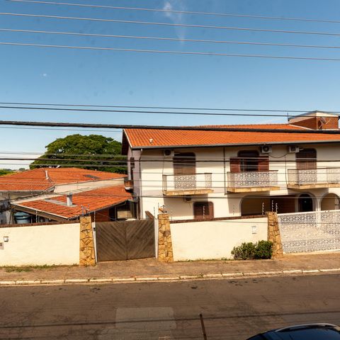 Casa à venda com 240m², 3 quartos e 2 vagas Casa à venda com 240m², 3 quartos e 2 vagasVista da Sala