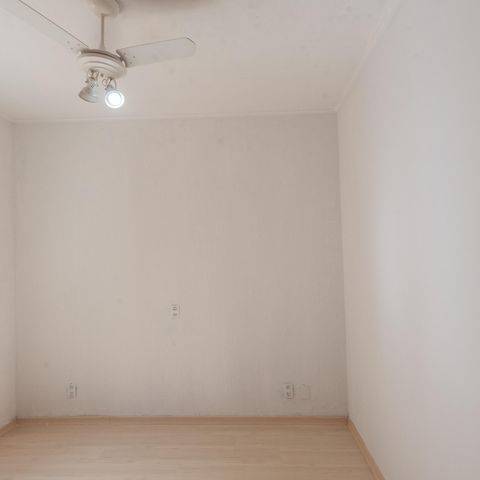 Casa à venda com 240m², 3 quartos e 2 vagas Casa à venda com 240m², 3 quartos e 2 vagasQuarto 1