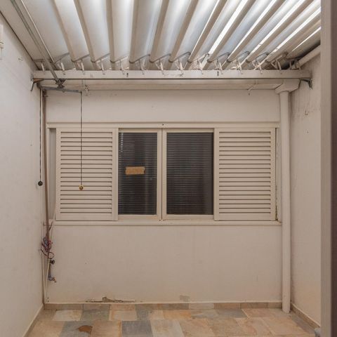 Casa à venda com 240m², 3 quartos e 2 vagas Casa à venda com 240m², 3 quartos e 2 vagasJardim de Inverno