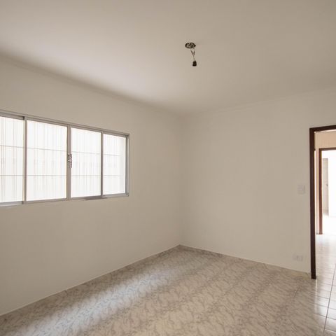 Casa à venda com 140m², 3 quartos e 3 vagasCopa