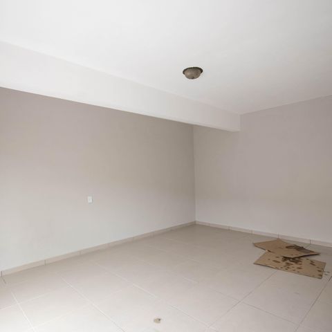Casa à venda com 140m², 3 quartos e 3 vagasGaragem