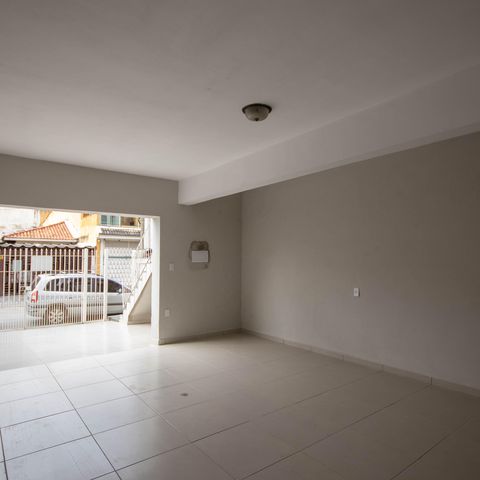 Casa à venda com 140m², 3 quartos e 3 vagasGaragem