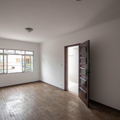 Casa à venda com 140m², 3 quartos e 3 vagasSala
