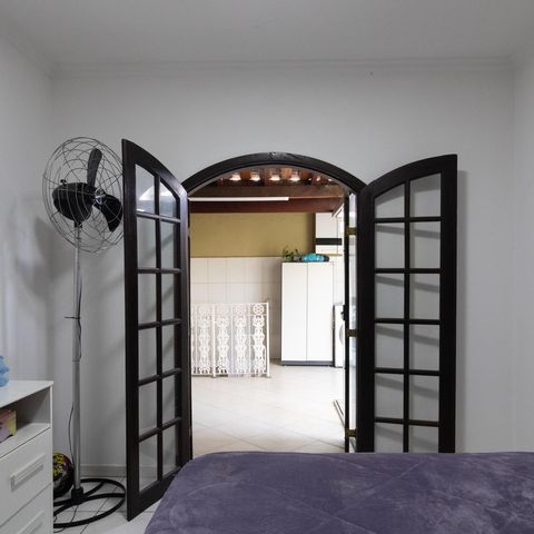 Casa à venda com 250m², 3 quartos e 2 vagas Casa à venda com 250m², 3 quartos e 2 vagasQuarto 1