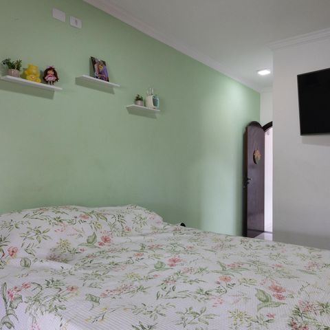 Casa à venda com 250m², 3 quartos e 2 vagas Casa à venda com 250m², 3 quartos e 2 vagasSuíte