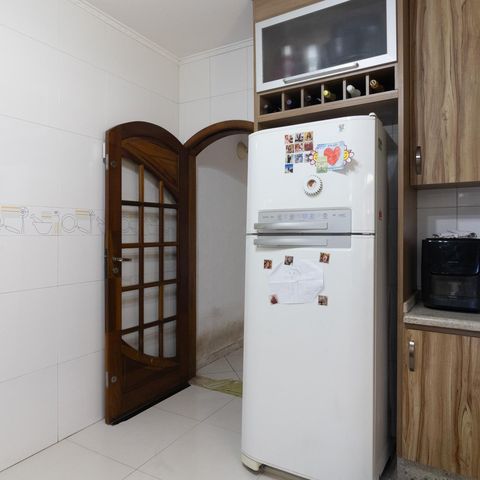 Casa à venda com 250m², 3 quartos e 2 vagas Casa à venda com 250m², 3 quartos e 2 vagasCozinha