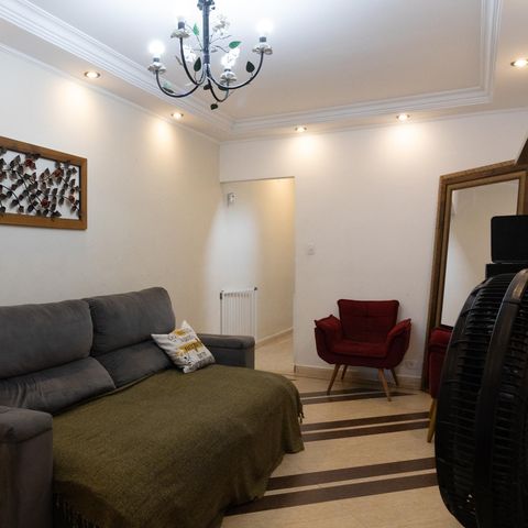 Casa à venda com 250m², 3 quartos e 2 vagas Casa à venda com 250m², 3 quartos e 2 vagasSala