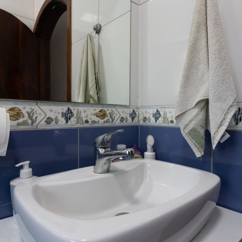 Casa à venda com 250m², 3 quartos e 2 vagas Casa à venda com 250m², 3 quartos e 2 vagasBanheiro