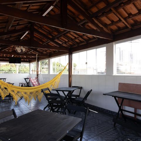 Casa à venda com 250m², 3 quartos e 2 vagas Casa à venda com 250m², 3 quartos e 2 vagasEspaço Gourmet