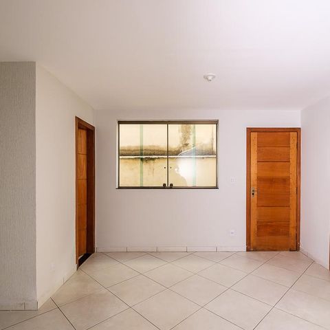 Casa à venda com 112m², 3 quartos e 1 vaga Casa à venda com 112m², 3 quartos e 1 vagaSala
