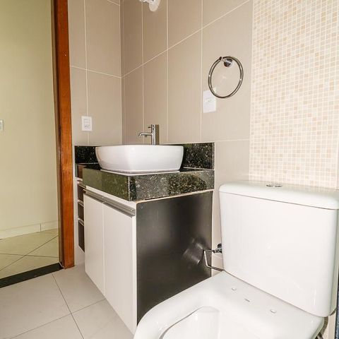 Casa à venda com 112m², 3 quartos e 1 vaga Casa à venda com 112m², 3 quartos e 1 vagaBanheiro