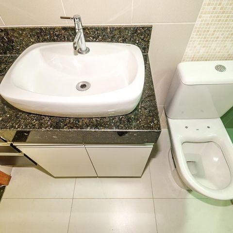 Casa à venda com 112m², 3 quartos e 1 vaga Casa à venda com 112m², 3 quartos e 1 vagaBanheiro