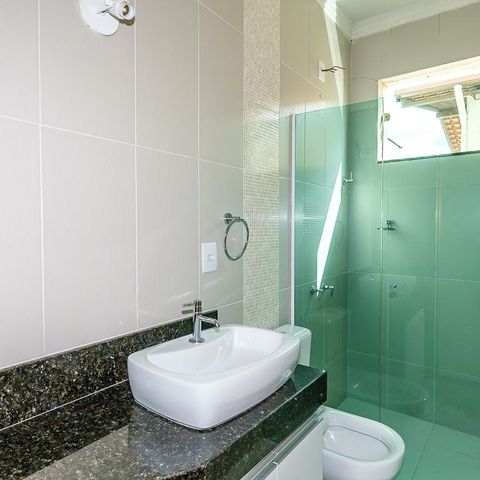 Casa à venda com 112m², 3 quartos e 1 vaga Casa à venda com 112m², 3 quartos e 1 vagaBanheiro