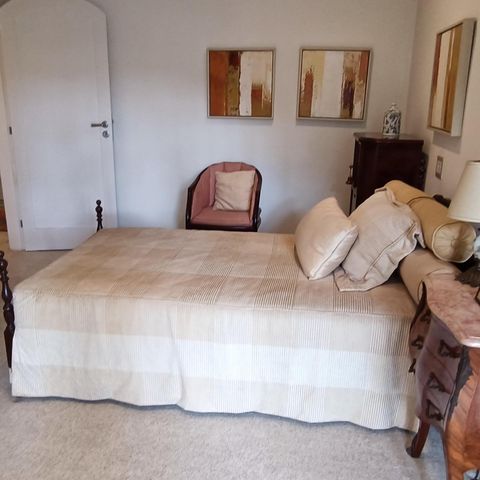 Casa à venda com 1200m², 3 quartos e 8 vagas Casa à venda com 1200m², 3 quartos e 8 vagasSuíte 2