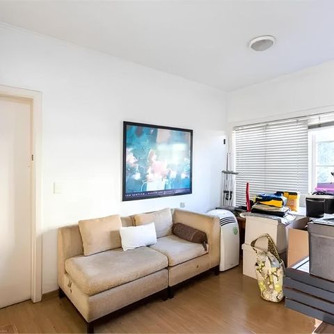 Casa à venda com 384m², 4 quartos e 3 vagas Casa à venda com 384m², 4 quartos e 3 vagasFoto 01