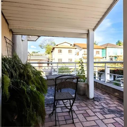 Casa à venda com 384m², 4 quartos e 3 vagas Casa à venda com 384m², 4 quartos e 3 vagasFoto 22