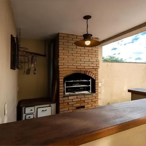 Casa à venda com 384m², 4 quartos e 3 vagas Casa à venda com 384m², 4 quartos e 3 vagasFoto 01