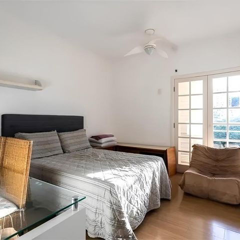 Casa à venda com 384m², 4 quartos e 3 vagas Casa à venda com 384m², 4 quartos e 3 vagasFoto 11