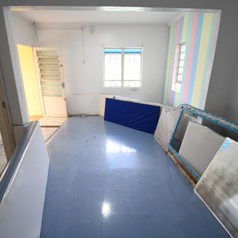 Casa à venda com 400m², 3 quartos e 10 vagasEdícula