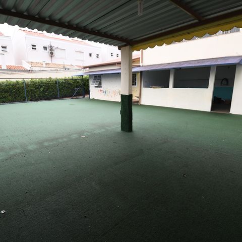 Casa à venda com 400m², 3 quartos e 10 vagasQuintal