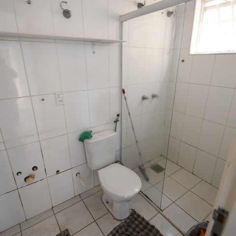 Casa à venda com 400m², 3 quartos e 10 vagasBanheiro da Edícula