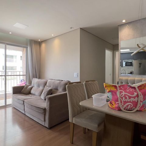 Apartamento à venda com 55m², 2 quartos e 1 vaga Apartamento à venda com 55m², 2 quartos e 1 vagaSala