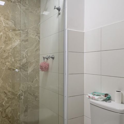 Apartamento à venda com 55m², 2 quartos e 1 vaga Apartamento à venda com 55m², 2 quartos e 1 vagaBanheiro