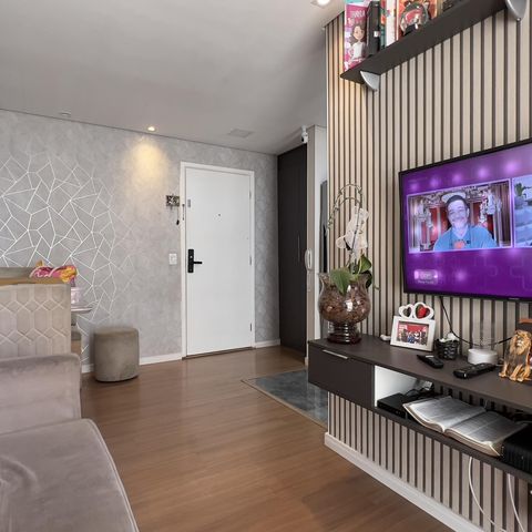 Apartamento à venda com 55m², 2 quartos e 1 vaga Apartamento à venda com 55m², 2 quartos e 1 vagaSala