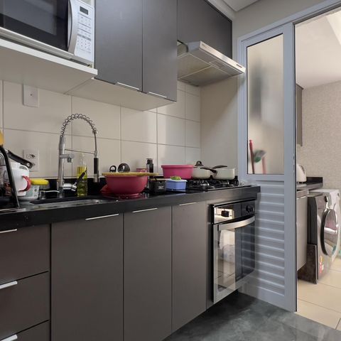 Apartamento à venda com 55m², 2 quartos e 1 vaga Apartamento à venda com 55m², 2 quartos e 1 vagaCozinha e Área de Serviço