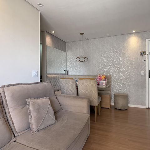 Apartamento à venda com 55m², 2 quartos e 1 vaga Apartamento à venda com 55m², 2 quartos e 1 vagaSala