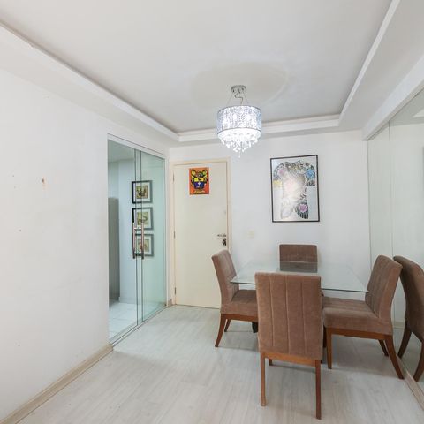 Apartamento à venda com 62m², 2 quartos e 1 vagaSala