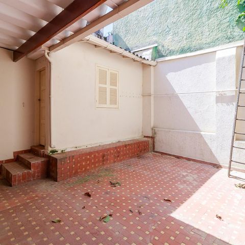 Casa à venda com 150m², 4 quartos e 1 vaga Casa à venda com 150m², 4 quartos e 1 vagaQuintal