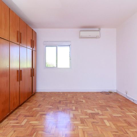 Casa à venda com 150m², 4 quartos e 1 vaga Casa à venda com 150m², 4 quartos e 1 vagaQuarto 1