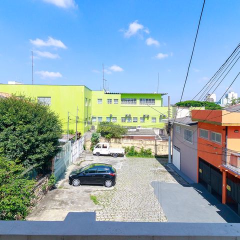 Casa à venda com 150m², 4 quartos e 1 vaga Casa à venda com 150m², 4 quartos e 1 vagaQuarto 2 - vista