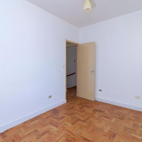 Casa à venda com 150m², 4 quartos e 1 vaga Casa à venda com 150m², 4 quartos e 1 vagaQuarto 3