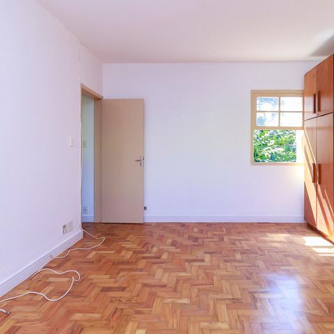 Casa à venda com 150m², 4 quartos e 1 vaga Casa à venda com 150m², 4 quartos e 1 vagaQuarto 1