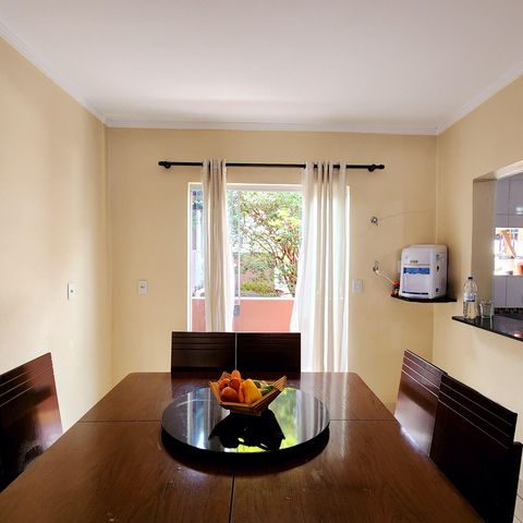 Casa à venda com 207m², 2 quartos e 2 vagas Casa à venda com 207m², 2 quartos e 2 vagasSala de Jantar