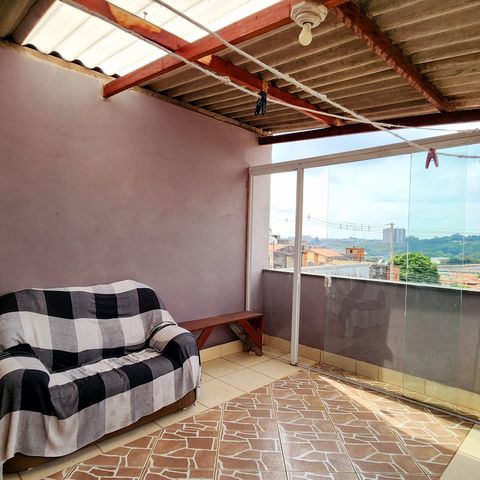 Casa à venda com 207m², 2 quartos e 2 vagas Casa à venda com 207m², 2 quartos e 2 vagasTerraço